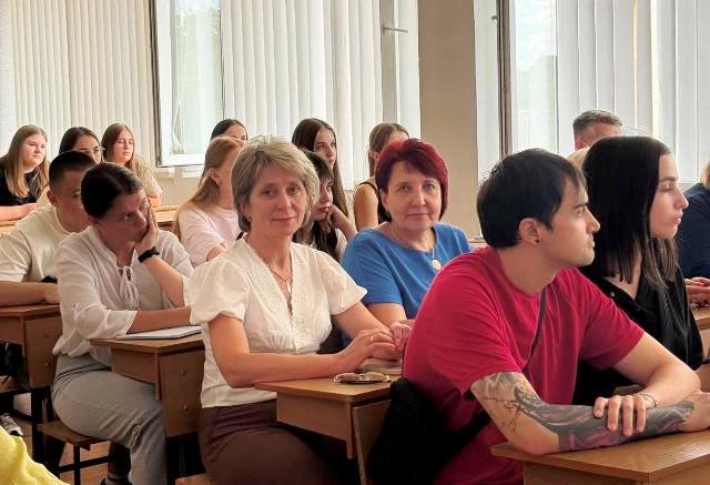 Бажаємо студентам наснаги та вагомих успіхів у досягненні поставлених цілей!